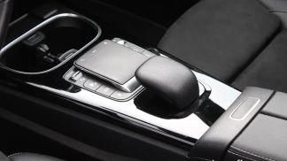 Lízing Sedan MERCEDES CLA 250 2020