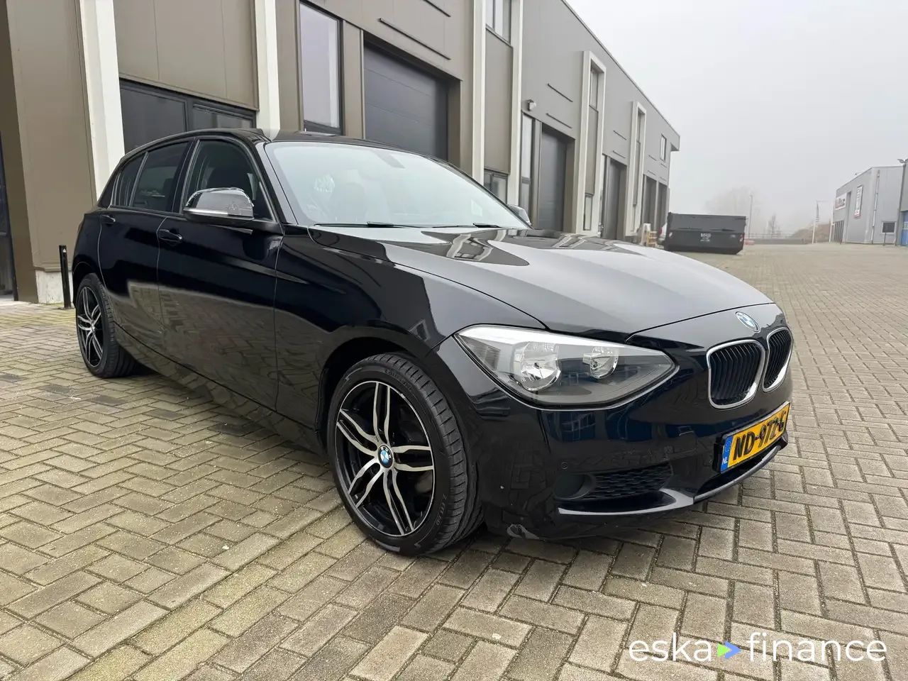 Lízing Hatchback BMW 118 2012