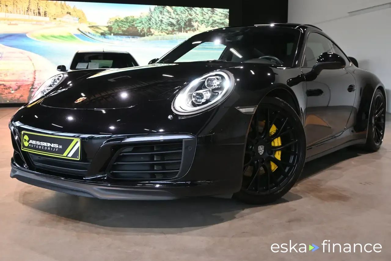 Lízing Kupé Porsche 991 2017