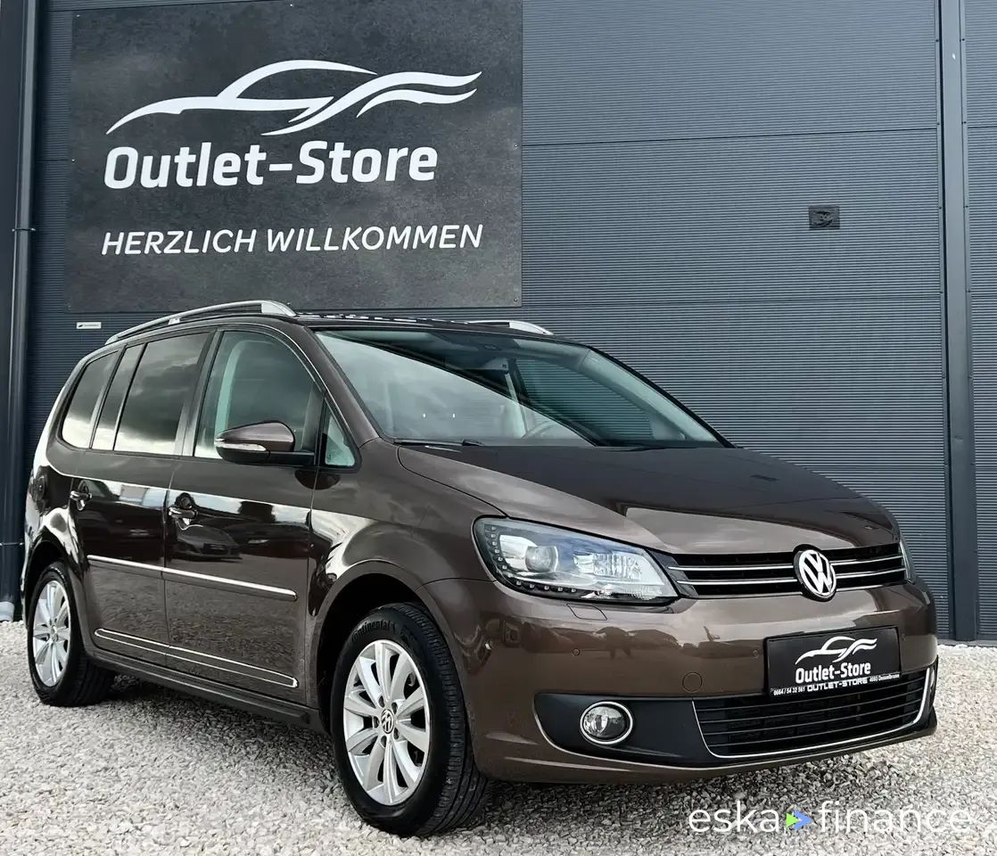 Leasing Hatchback Volkswagen Touran 2011