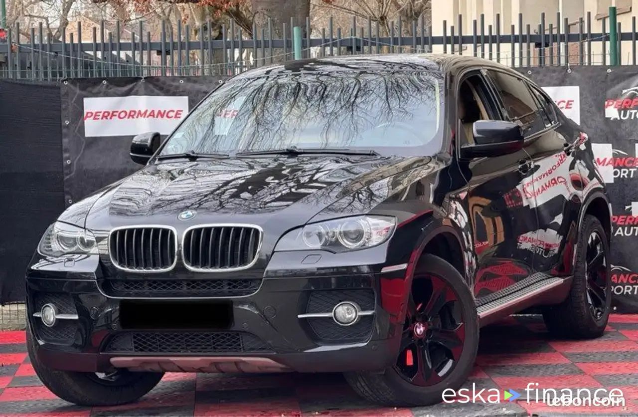 Lízing SUV BMW X6 2011