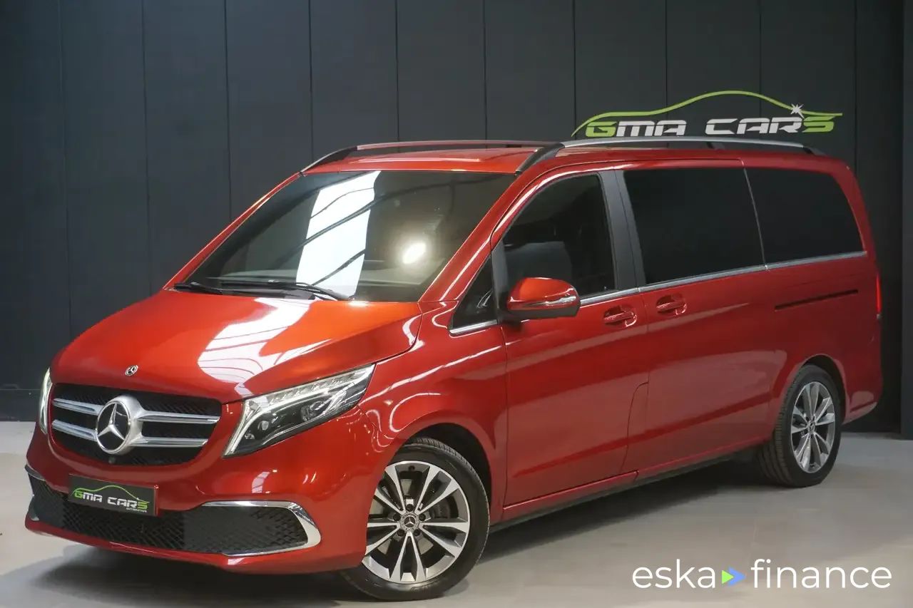 Lízing Hatchback MERCEDES V 300 2021