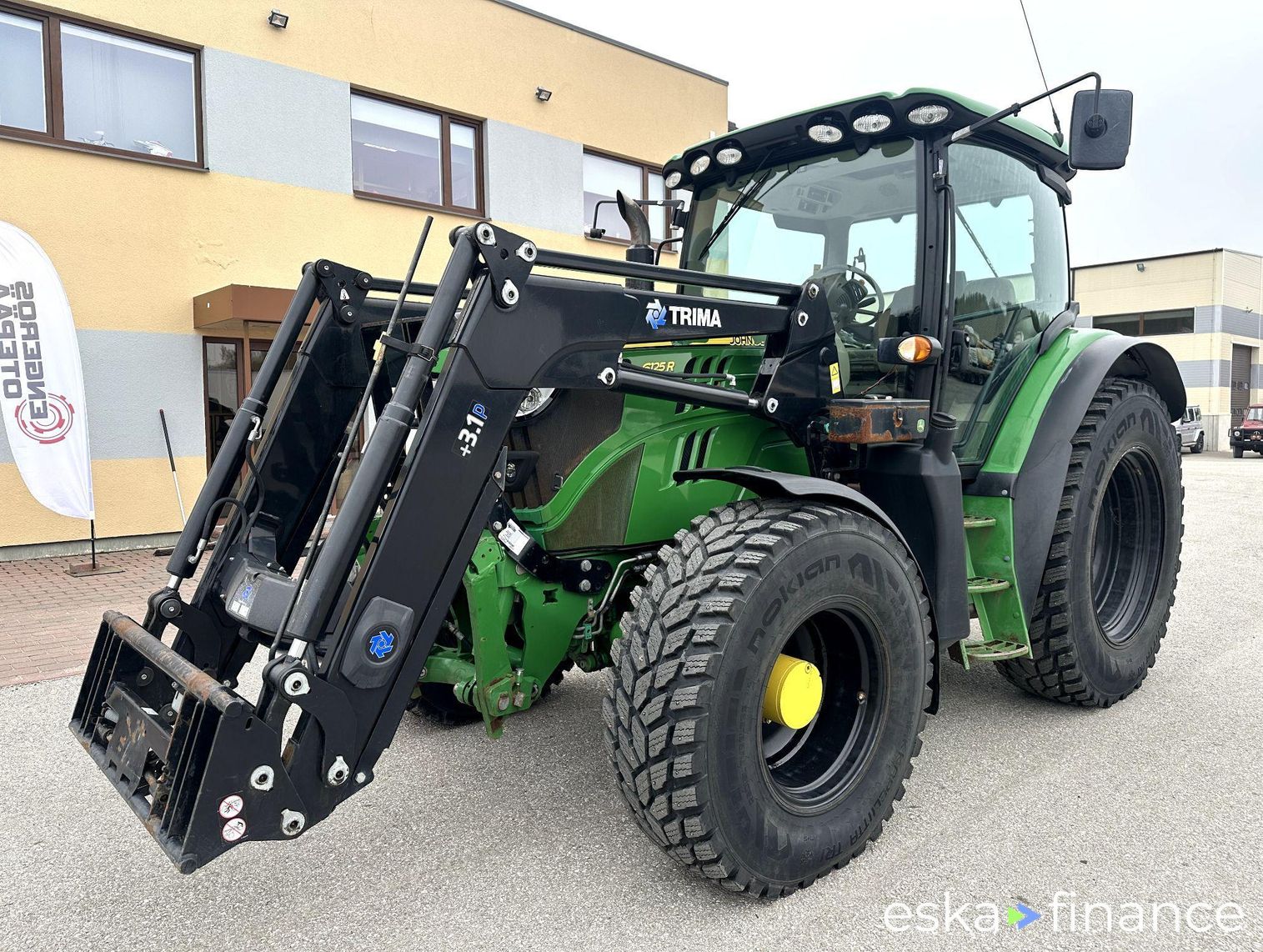 Finansowanie Ciągnik John Deere 6125R + Trima Front Loader +3.1p 2016