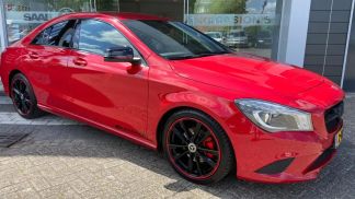 Lízing Sedan MERCEDES CLA 180 2013