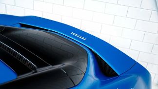 Finansowanie Zamienny Ferrari 296 2024