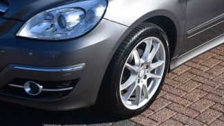 Financování Hatchback MERCEDES B 160 2011