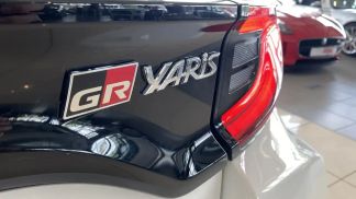 Leasing Sedan Toyota Yaris 2020