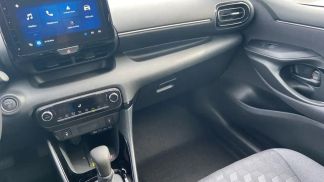 Leasing Sedan Toyota Yaris 2025