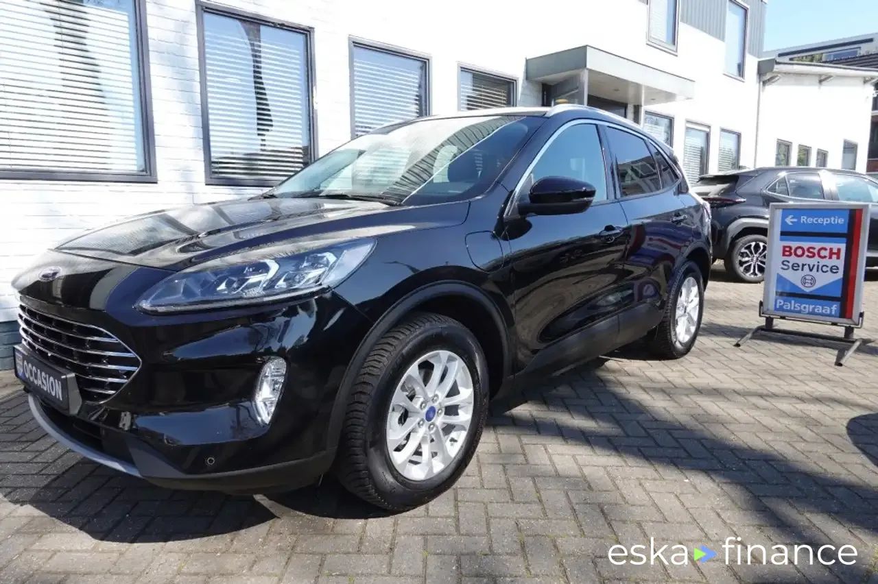 Financování Hatchback Ford Kuga 2023