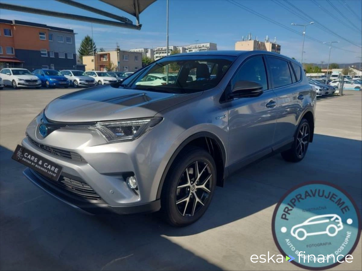 Leasing SUV Toyota RAV4 2018