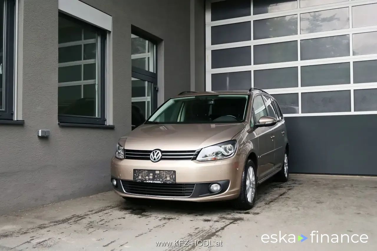 Leasing Hatchback Volkswagen Touran 2012