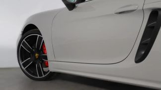Financování Konvertibilní Porsche 718 2025