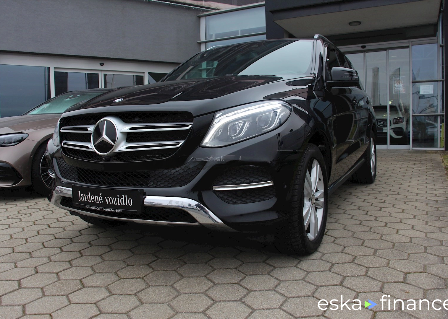 Finansowanie SUV MERCEDES GLE 2016