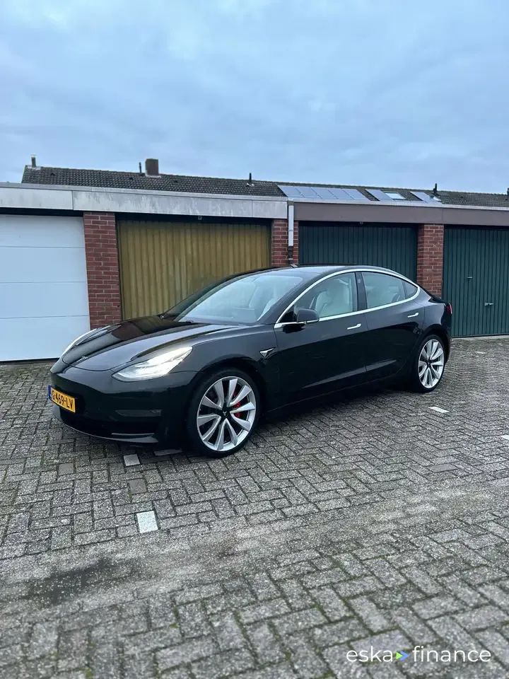Leasing Sedan Tesla Model 3 2019