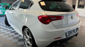 Financování Sedan Alfa Romeo Giulietta 2010