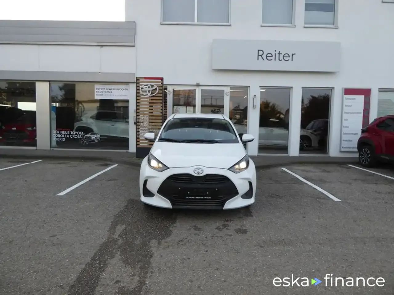 Leasing Hatchback Toyota Yaris 2023