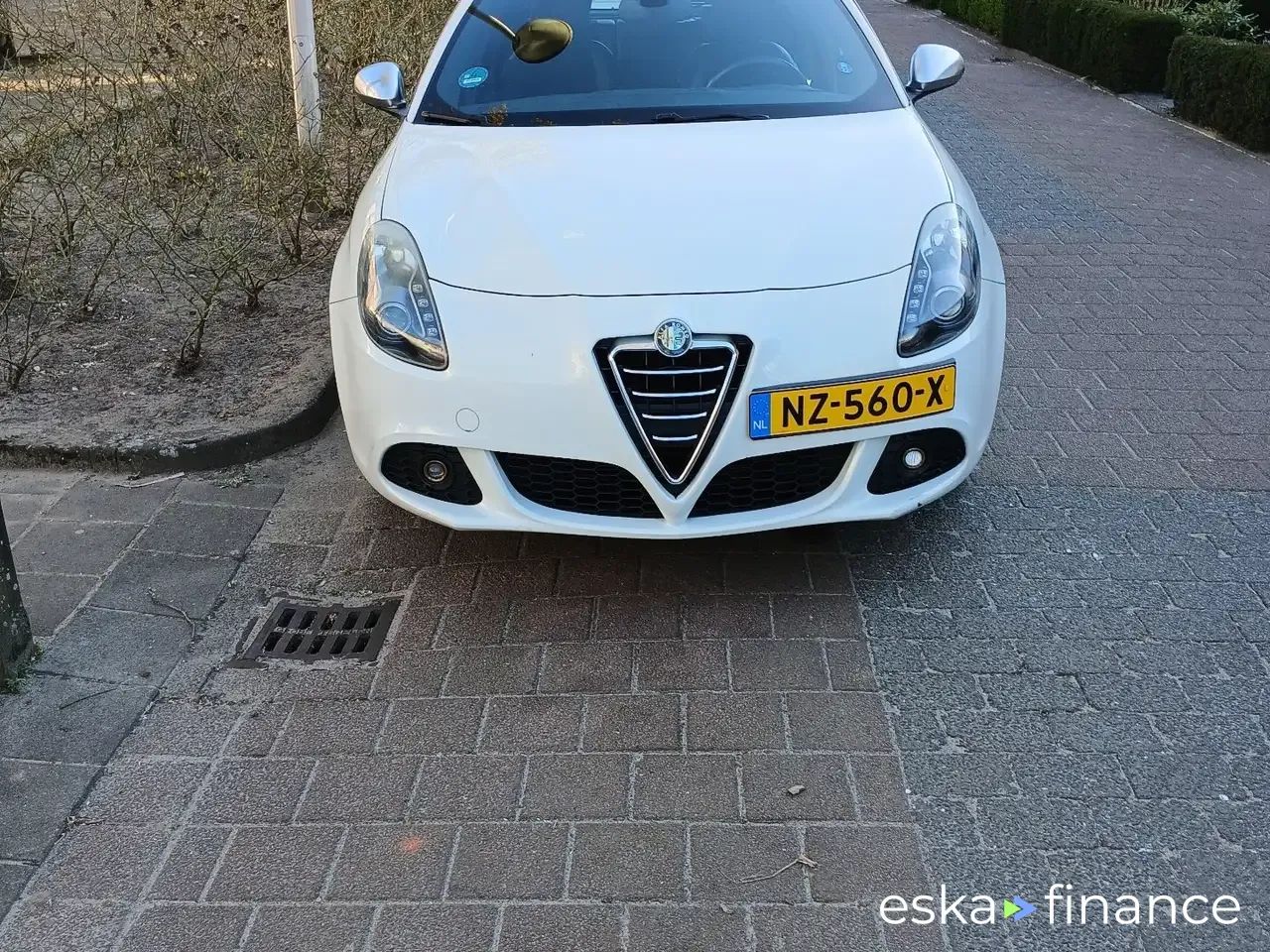 Lízing Hatchback Alfa Romeo Giulietta 2011