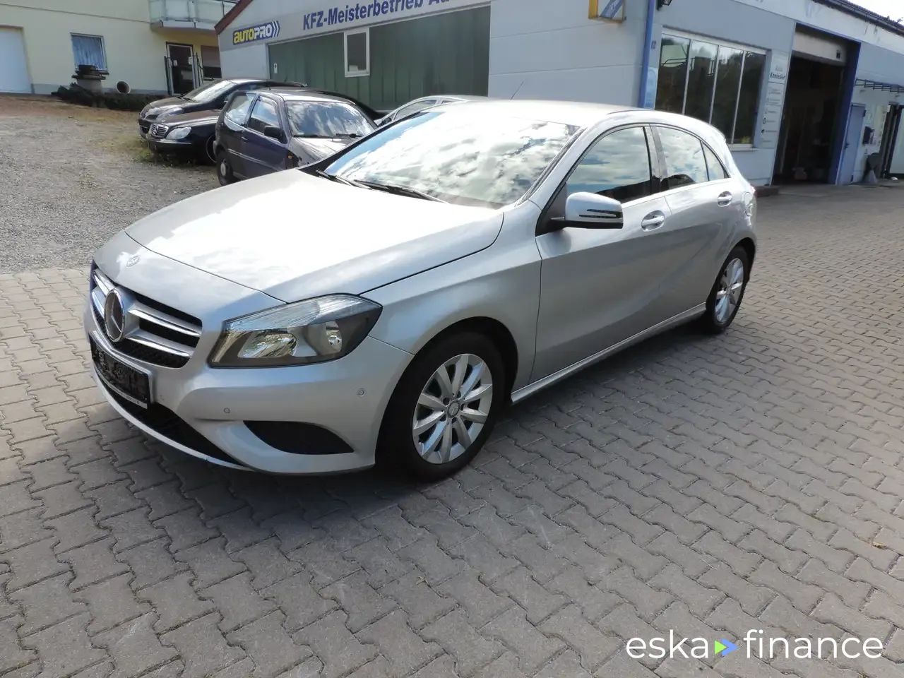 Finansowanie Sedan MERCEDES A 180 2014