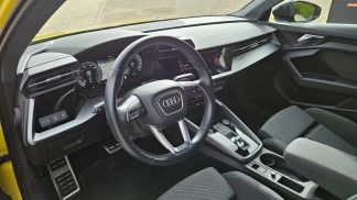 Hatchback Audi A3 2021