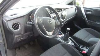 Lízing Hatchback Toyota Auris 2015