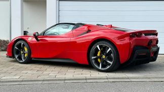 Finansowanie Zamienny Ferrari SF90 SPIDER 2023