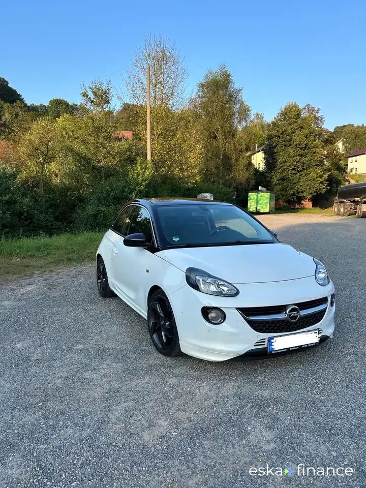 Hatchback Opel Adam 2015