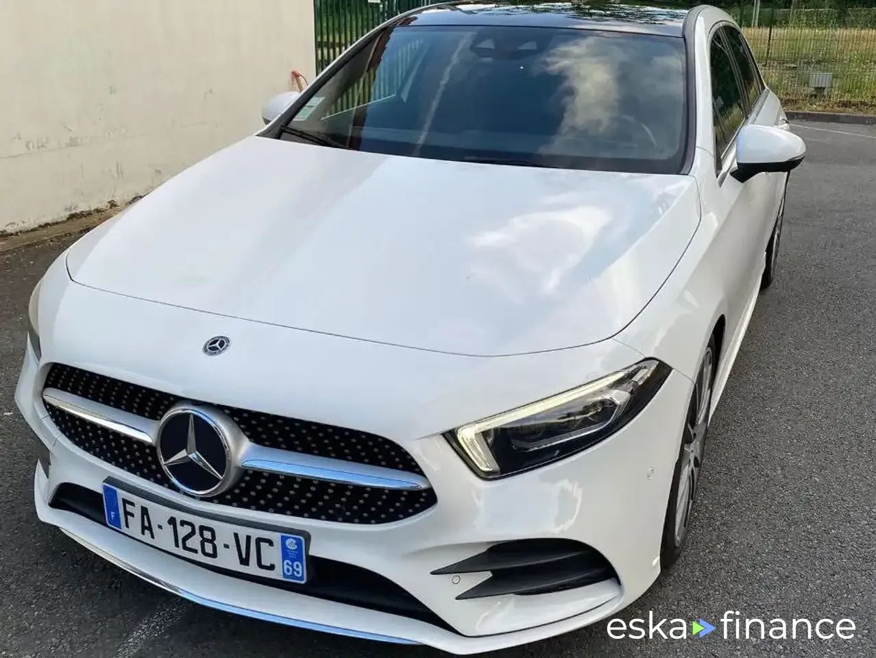 Lízing Sedan MERCEDES A 180 2018