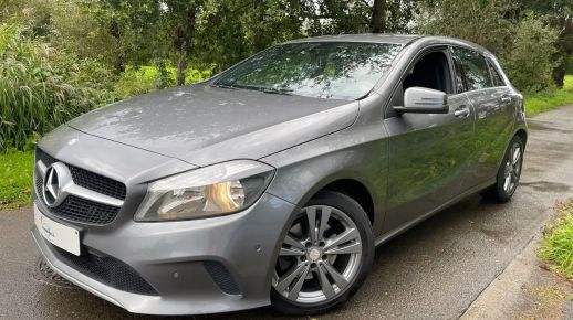 MERCEDES A 220 2016