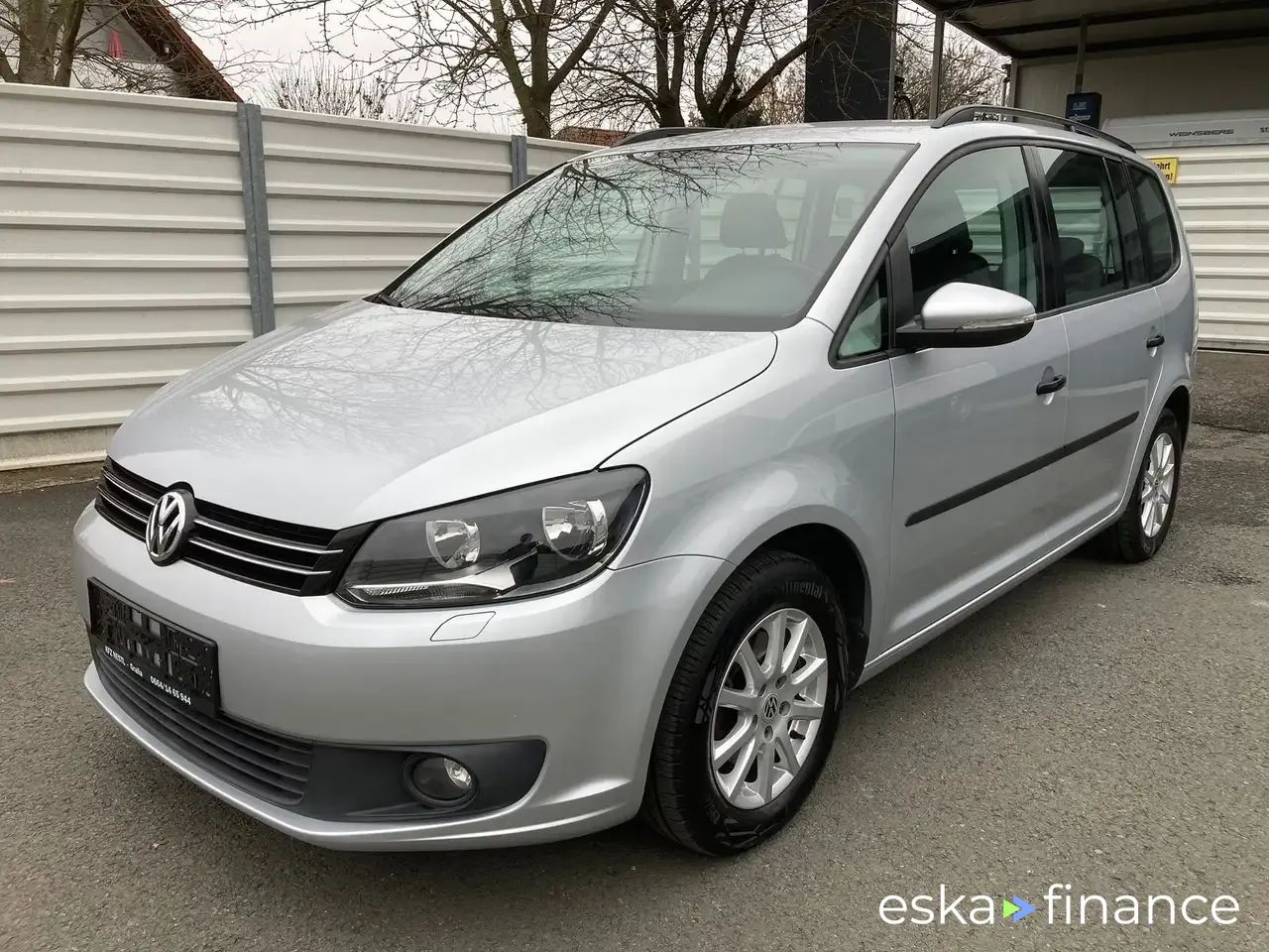 Leasing Hatchback Volkswagen Touran 2013