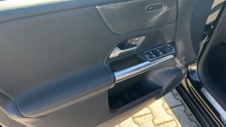 Lízing Hatchback MERCEDES B 180 2019