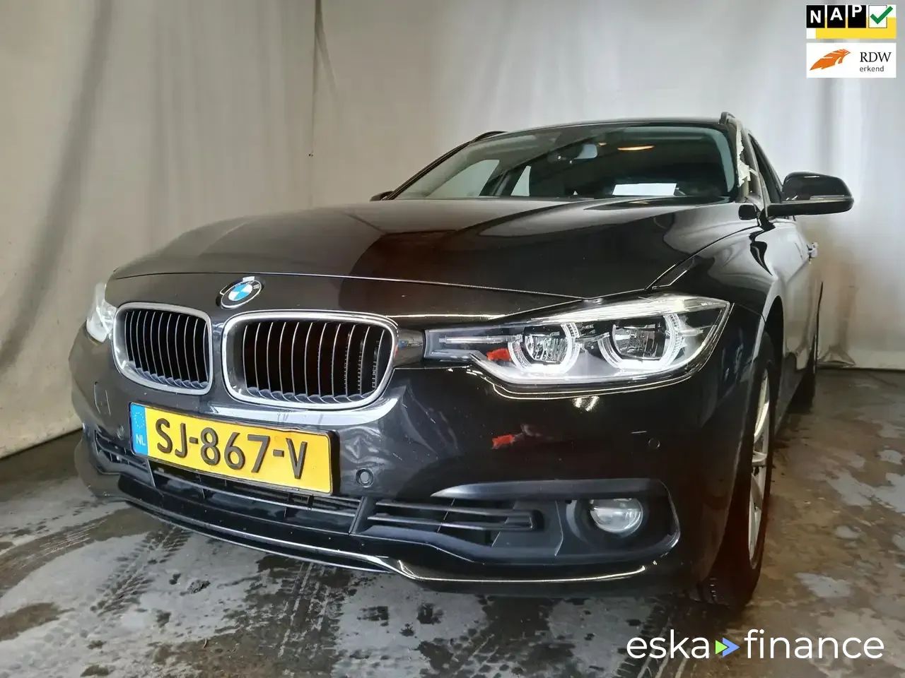 Leasing Wagon BMW 318 2018