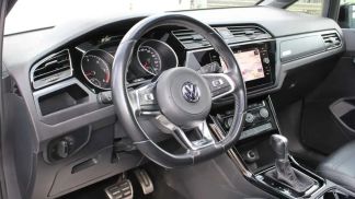 Financování Hatchback Volkswagen Touran 2019