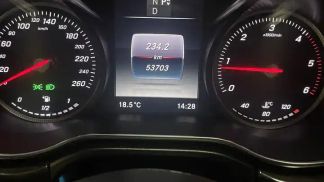 Lízing Hatchback MERCEDES V 2019