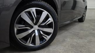 Lízing Sedan Peugeot 208 2025