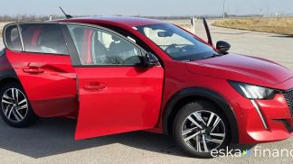 Lízing Sedan Peugeot 208 2020