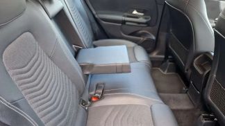 Lízing Hatchback MERCEDES B 180 2019