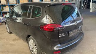 Lízing Hatchback Opel Zafira 2016