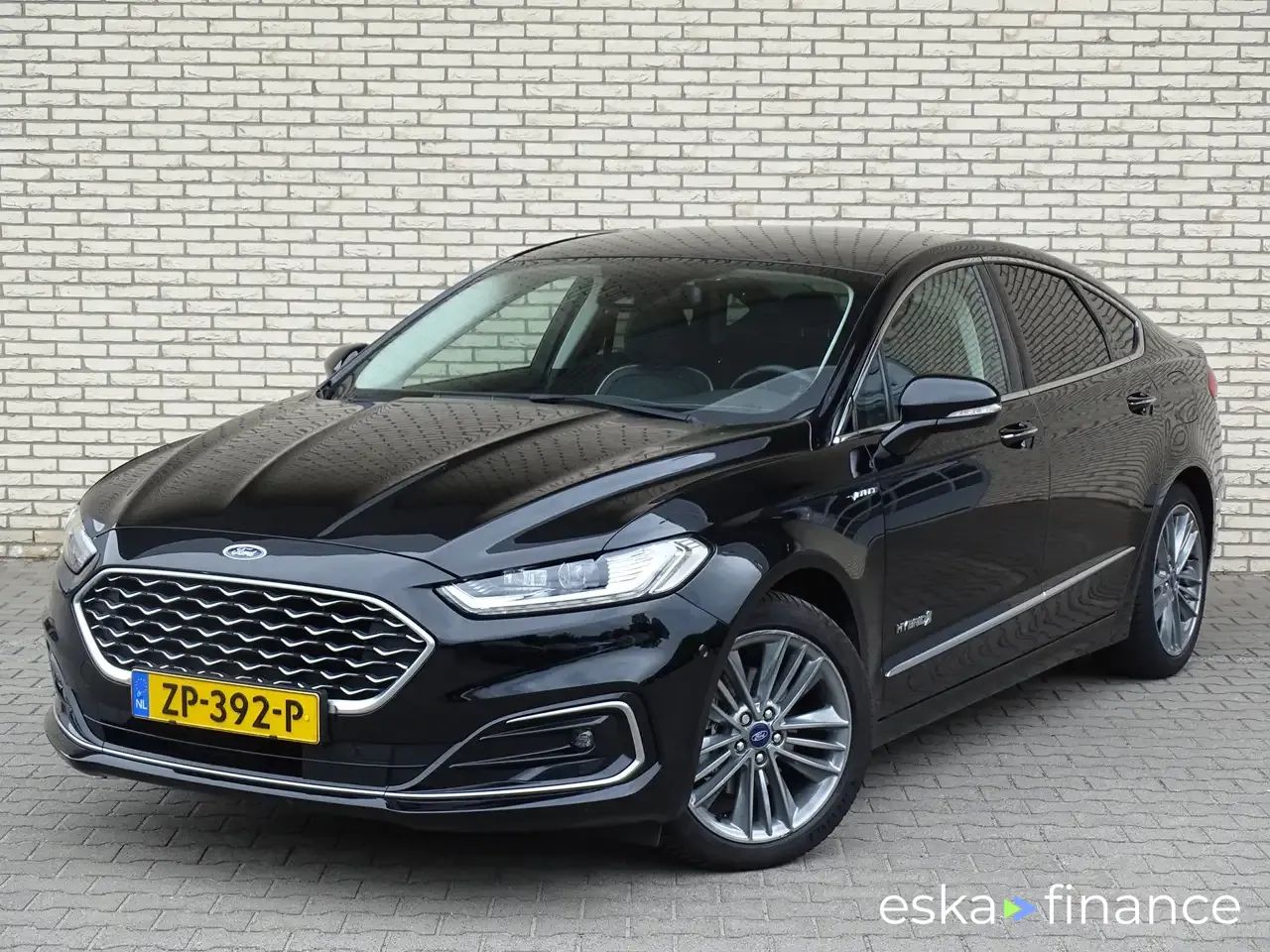 Lízing Sedan Ford Mondeo 2019