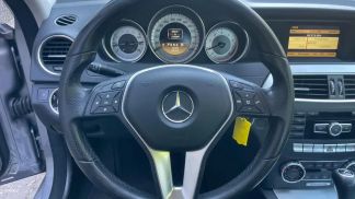 Lízing Sedan MERCEDES C 180 2012