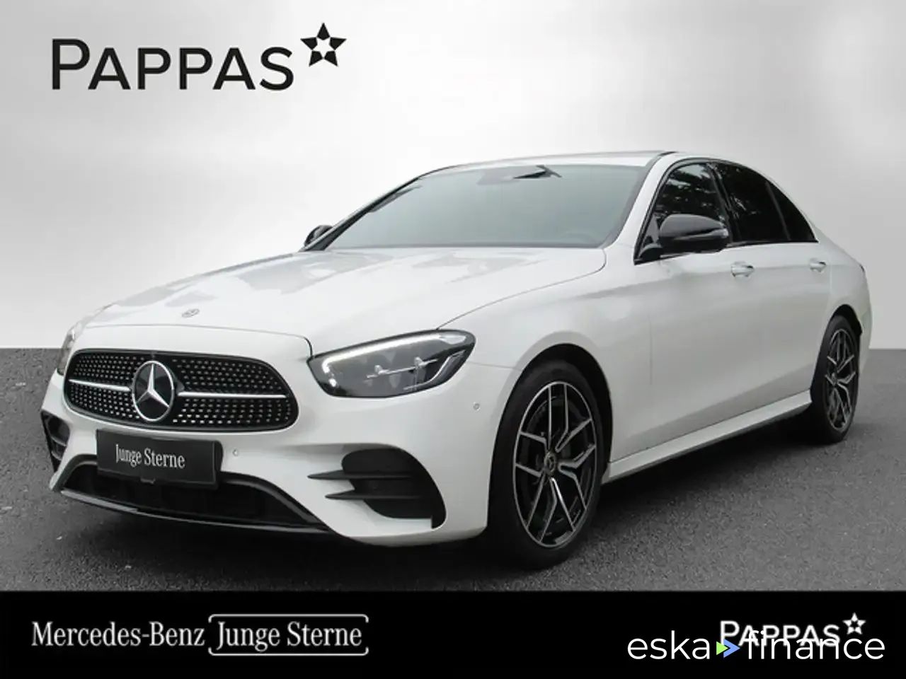 Lízing Sedan MERCEDES E 220 2023