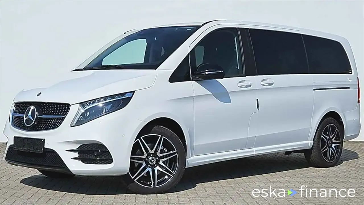 Lízing Osobná doprava MERCEDES V 300 2024