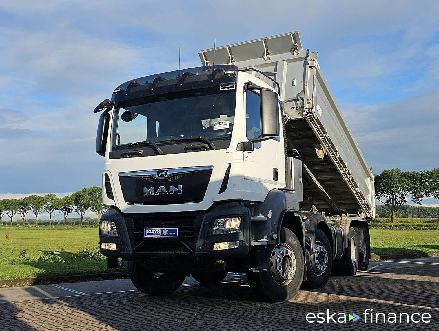 Leasing Open body truck M.A.N. 35.470 TGS 2019