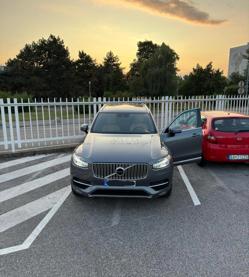 SUV Volvo XC90 2019