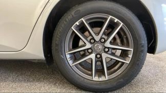 Leasing Sedan Toyota Auris 2014