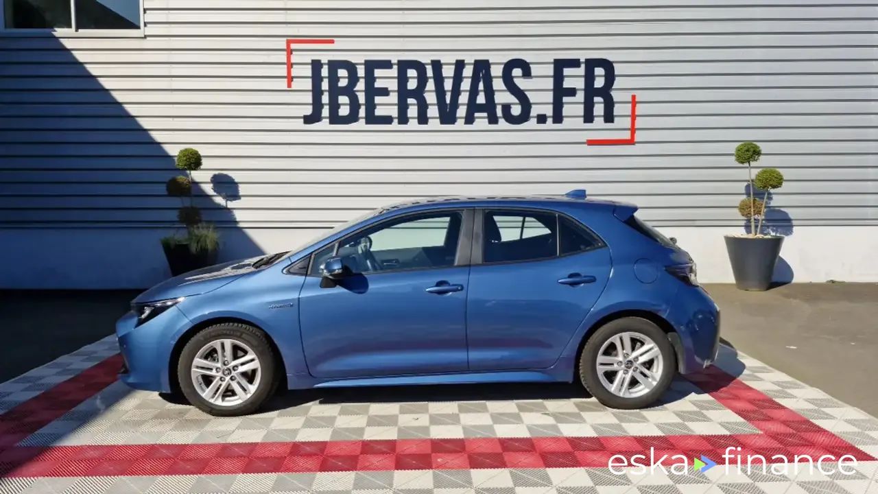 Leasing Sedan Toyota Corolla 2021