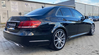 Van MERCEDES E TRIEDA SEDAN 2014