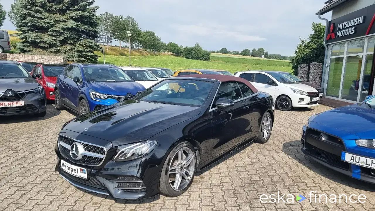 Lízing Kabriolet MERCEDES E 220 2019