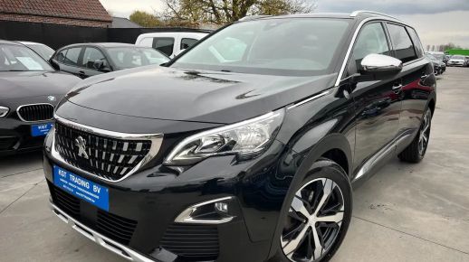 Peugeot 5008 2021