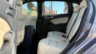 Lízing Hatchback MERCEDES B 180 2016