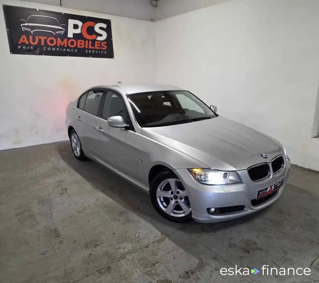 Leasing Sedan BMW 318 2011